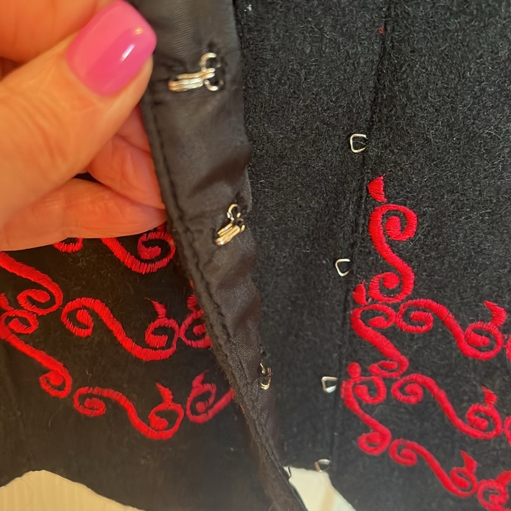 Side Saddle Wool Western Vest - Picture 3 of 7
